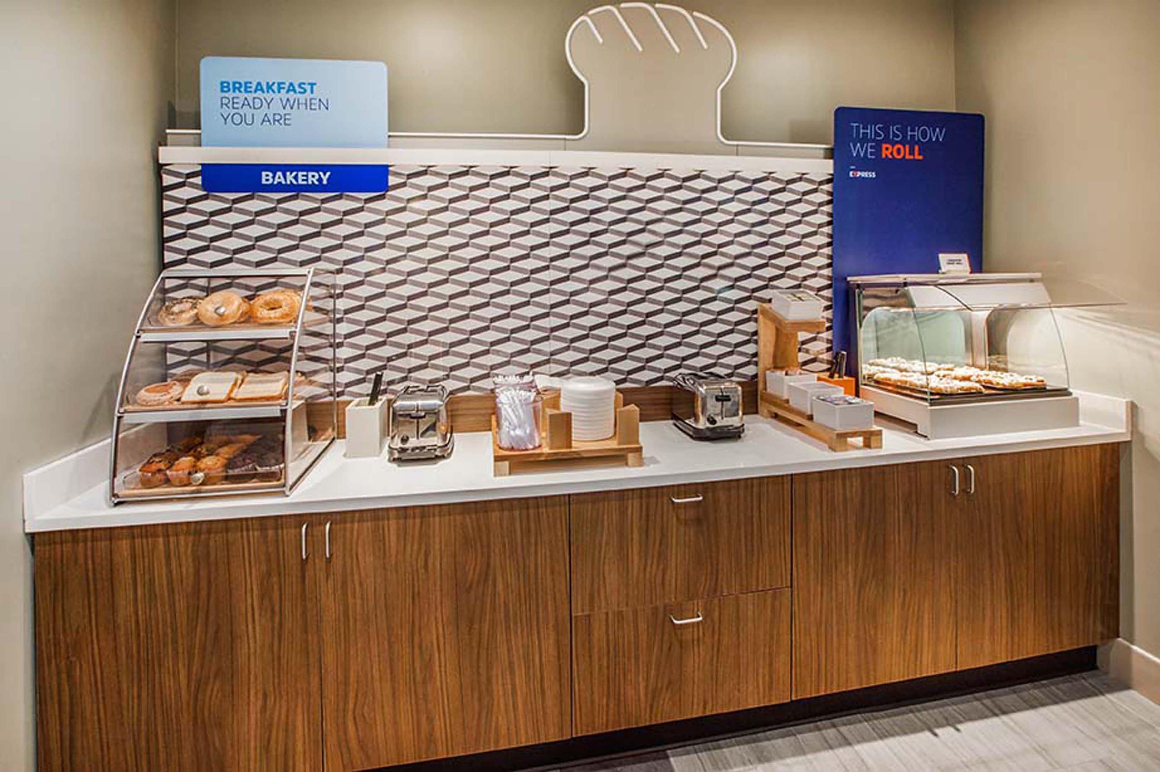 Holiday Inn Express & Suites - Green Bay East By Ihg מראה חיצוני תמונה