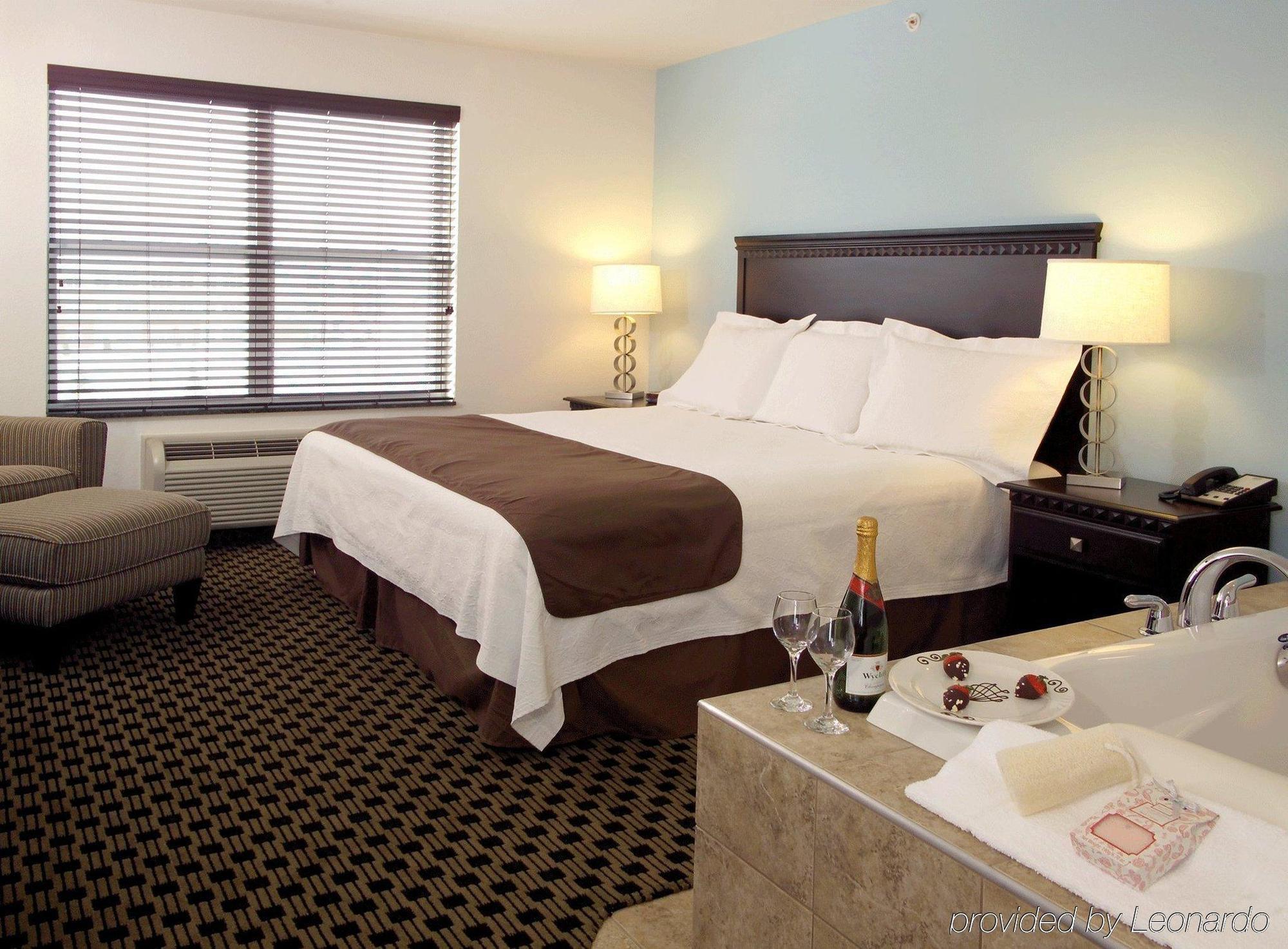 Holiday Inn Express & Suites - Green Bay East By Ihg מראה חיצוני תמונה